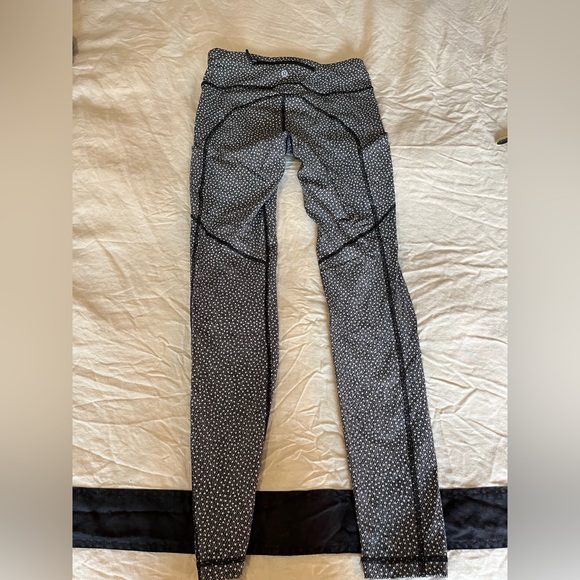 Lululemon Reflective Shine Leggings - Picture 3 of 6